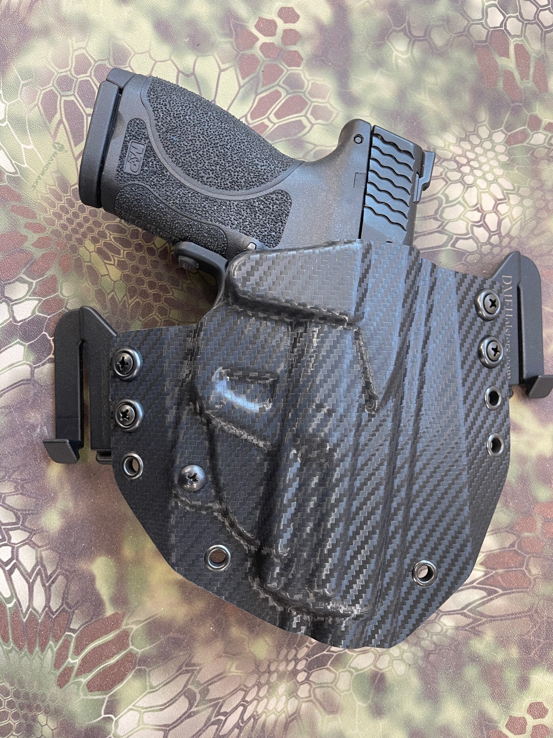 OWB belt carry holster for S&W M&P Shield 9mm,40 cal M2.0 pistol. Right  Handed